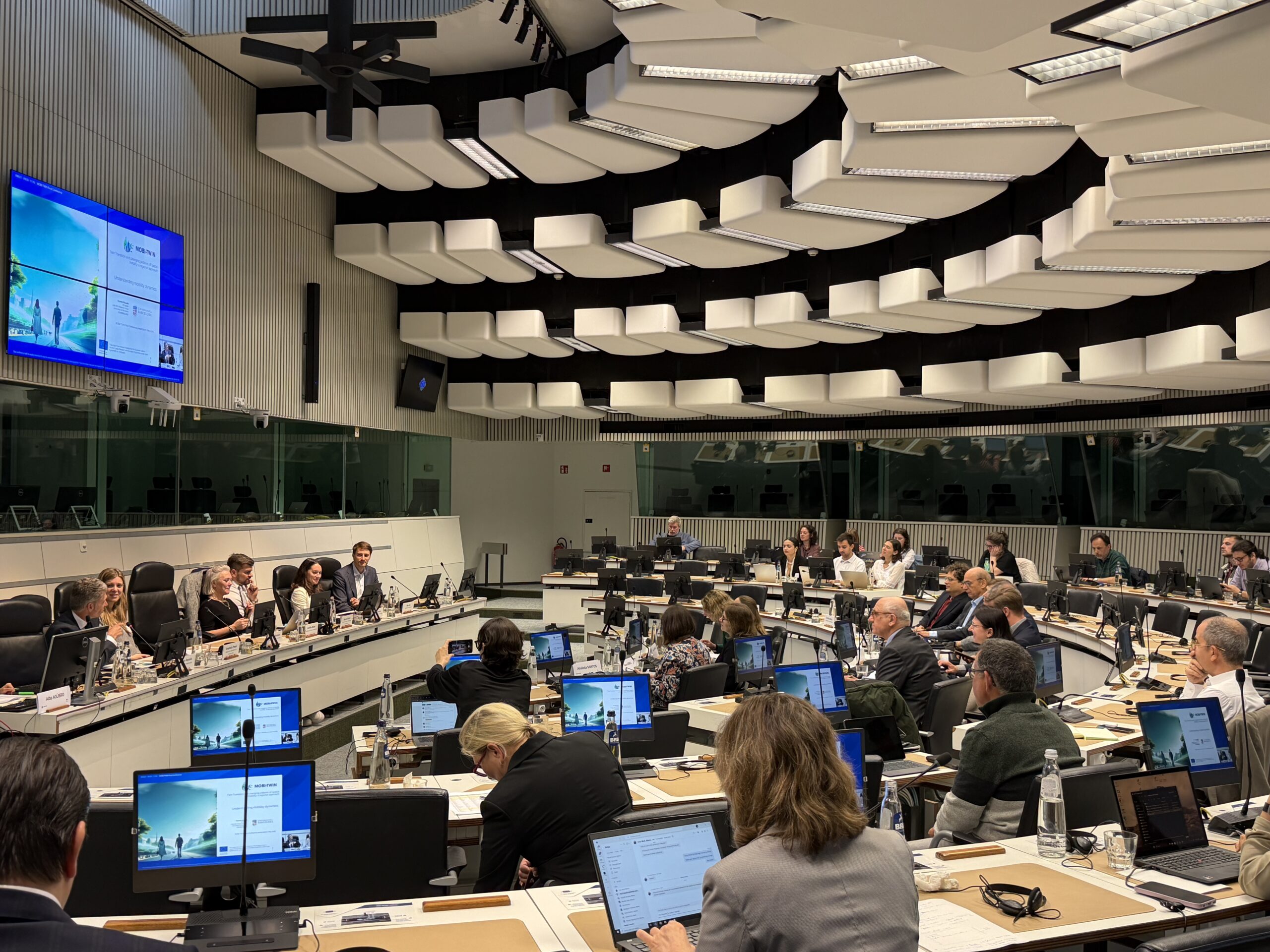 MOBI-TWIN Final Conference - Panoramic view of the CoR hemicycle with audience